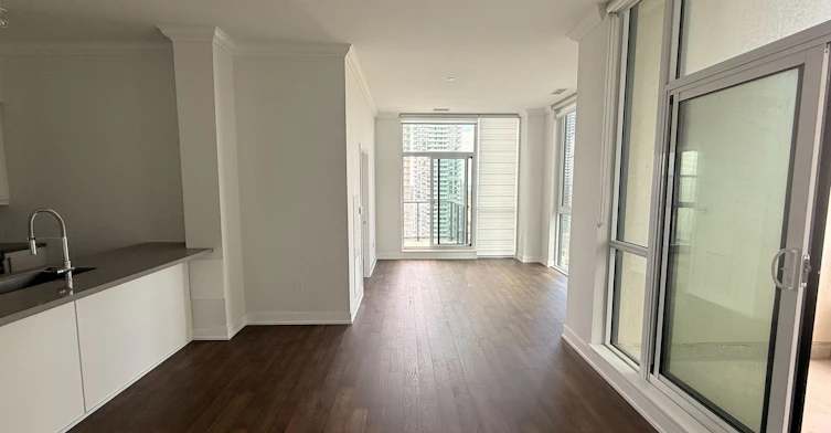 Ph3-4085 Parkside Village Drive, Mississauga, ON, L5B 0K9 - 7