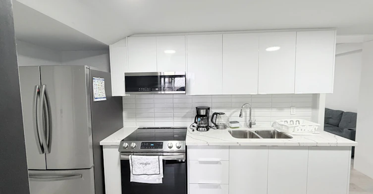 Lower-25 Duffield Road E, Toronto, ON, M9P 3C8 - 5
