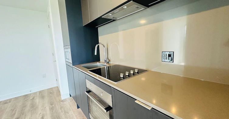 815-86 Dundas Street E, Mississauga, ON, L5A 1W4 - 3
