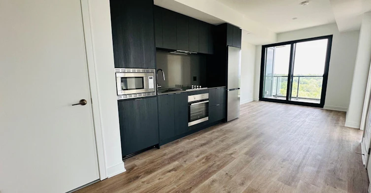 815-86 Dundas Street E, Mississauga, ON, L5A 1W4 - 4