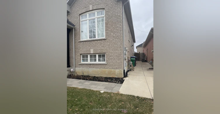 Brampton, ON - 15