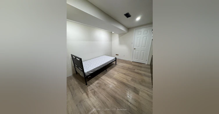 55 Maryhill Drive, Toronto, ON, M9V 3C3 - 5