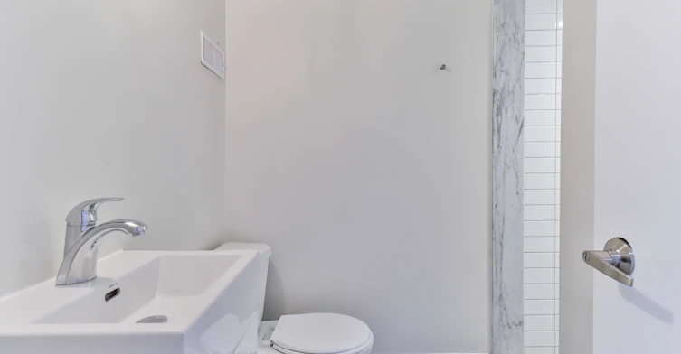 281 Symington Avenue, Toronto, ON, M6P 3W7 - 4