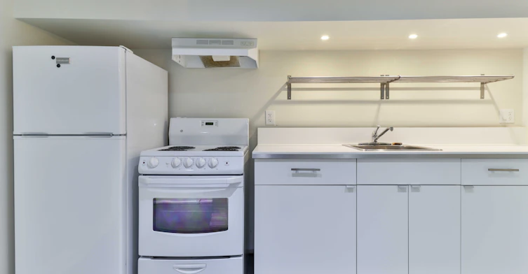 281 Symington Avenue, Toronto, ON, M6P 3W7 - 2