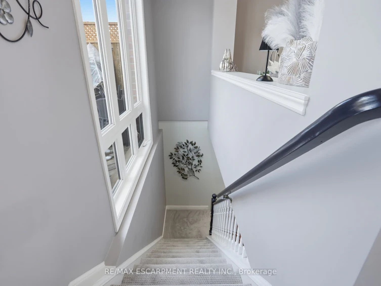 5317 Applegarth Drive, Burlington, ON, L7L 7E3 - 13