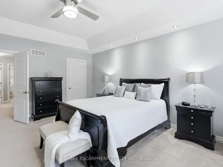 5317 Applegarth Drive, Burlington, ON, L7L 7E3 - 25