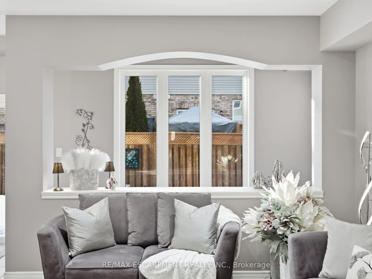 5317 Applegarth Drive, Burlington, ON, L7L 7E3 - 11