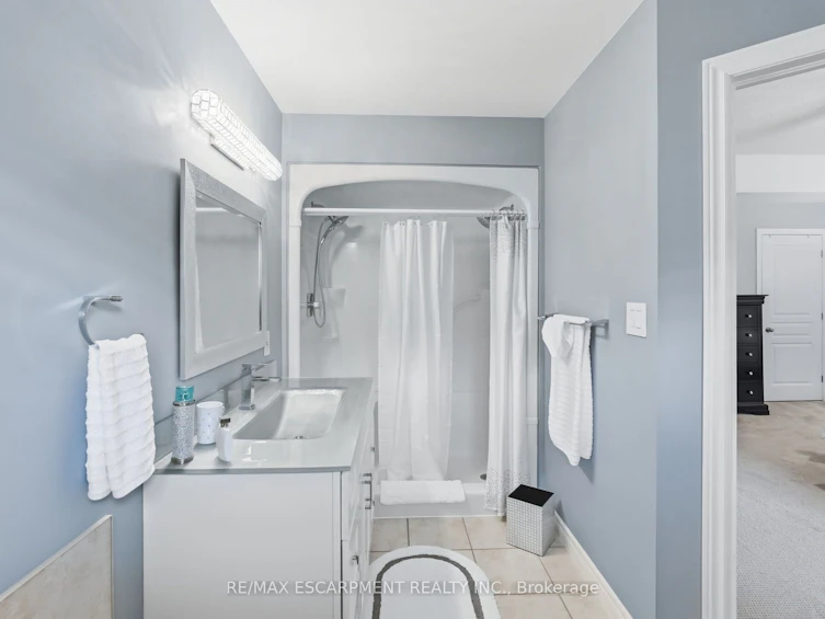 5317 Applegarth Drive, Burlington, ON, L7L 7E3 - 26