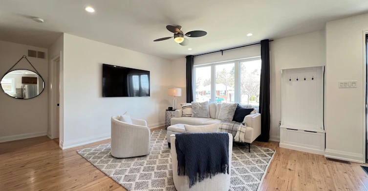 2504 Donnavale Drive, Mississauga, ON, L5A 2N1 - 6