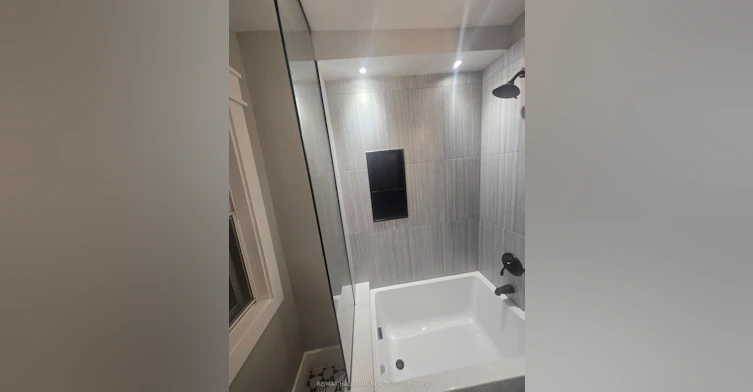 Main-251 Silverthorn Avenue, Toronto, ON, M6N 3K2 - 19