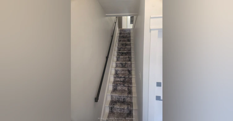 Main-251 Silverthorn Avenue, Toronto, ON, M6N 3K2 - 10
