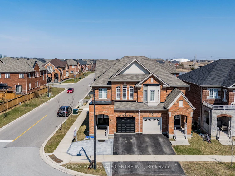1067 Urell Way, Milton, ON, L9T 8V5 - 3