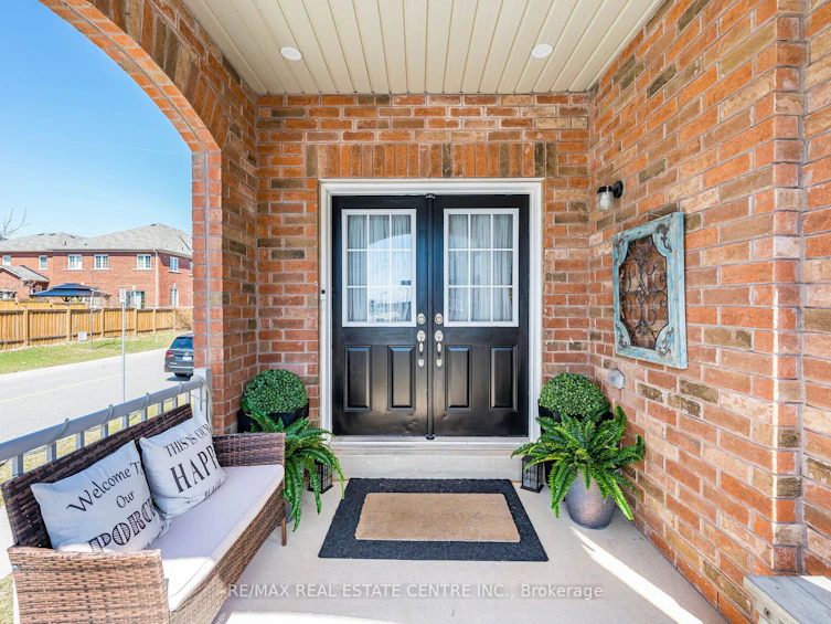 1067 Urell Way, Milton, ON, L9T 8V5 - 6