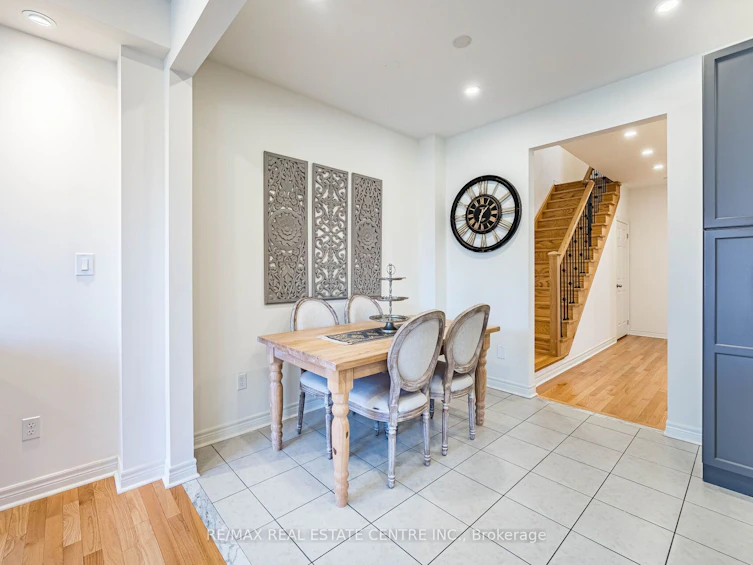 1067 Urell Way, Milton, ON, L9T 8V5 - 13