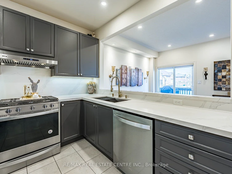 1067 Urell Way, Milton, ON, L9T 8V5 - 18