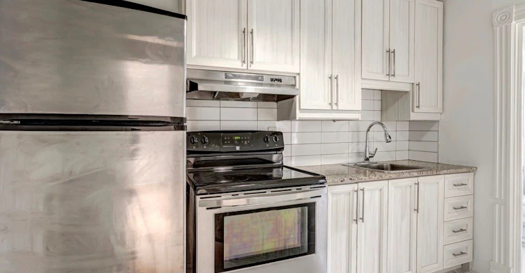 4-299 Pacific Avenue, Toronto, ON, M6P 2P8 - 3