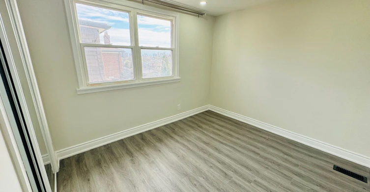 2nd Flr-196 Caledonia Road, Toronto, ON, M6E 4S7 - 15