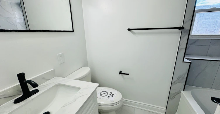 2nd Flr-196 Caledonia Road, Toronto, ON, M6E 4S7 - 18