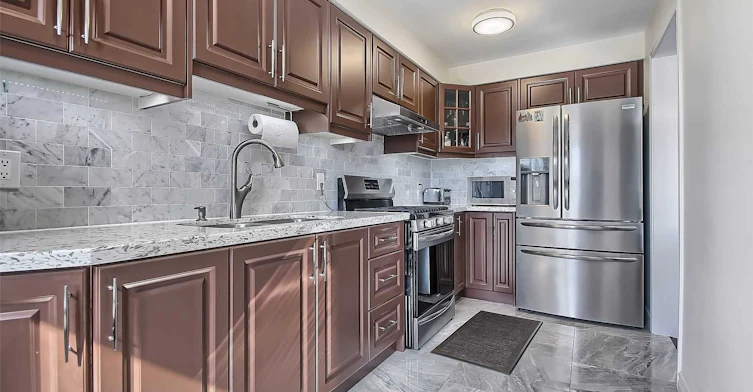 # UPPER-35H View Green Crescent, Toronto, ON, M9W 7E1 - 7