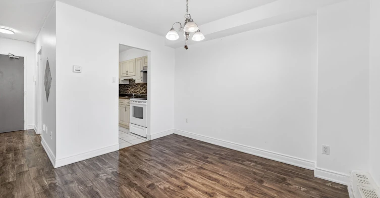 902-3390 Weston Road, Toronto, ON, M9M 2X3 - 15