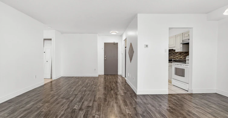 902-3390 Weston Road, Toronto, ON, M9M 2X3 - 11