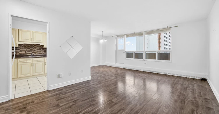 902-3390 Weston Road, Toronto, ON, M9M 2X3 - 10