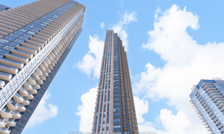203-36 Park Lawn Road