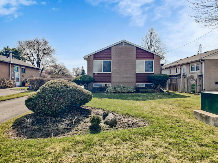 26 Carlyle Crescent, Brampton, ON, L6W 2Z1 - 3