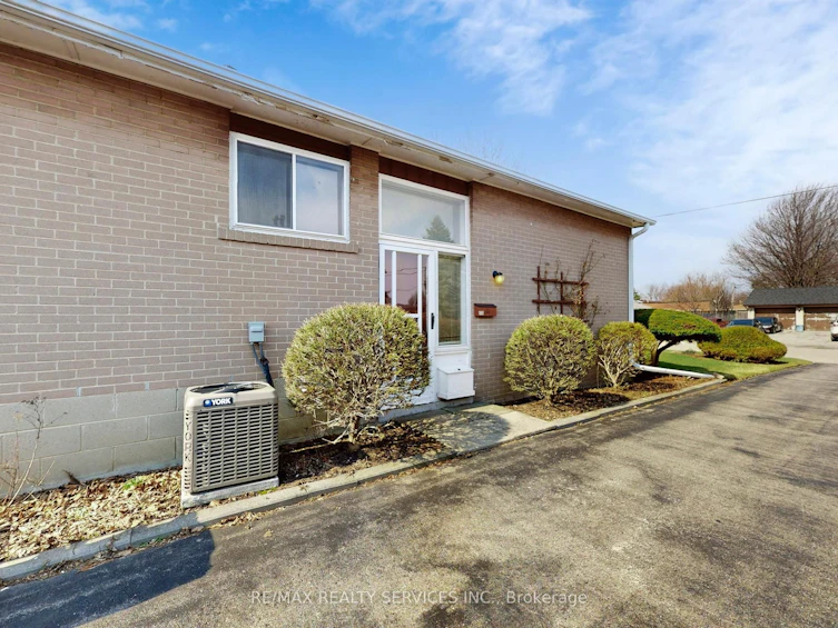 26 Carlyle Crescent, Brampton, ON, L6W 2Z1 - 5