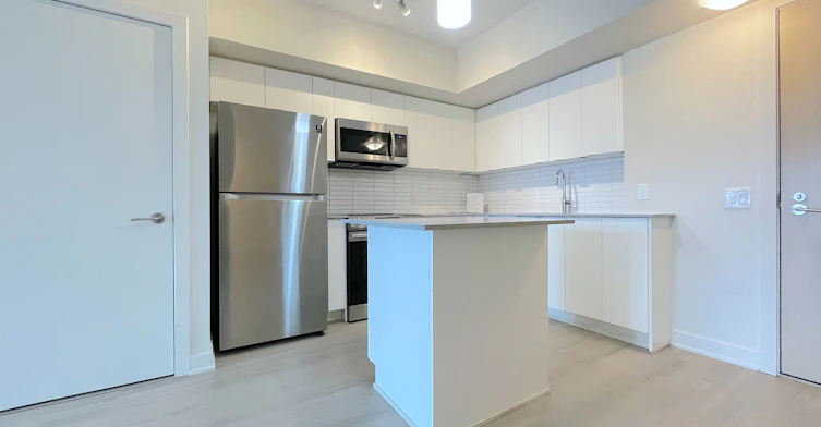 606-3385 Dundas Street W, Toronto, ON, M6S 2S2 - 4
