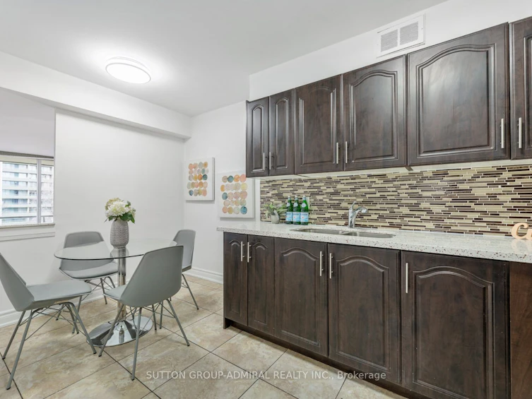 508-1 Four Winds Drive, Toronto, ON, M3J 2T1 - 8