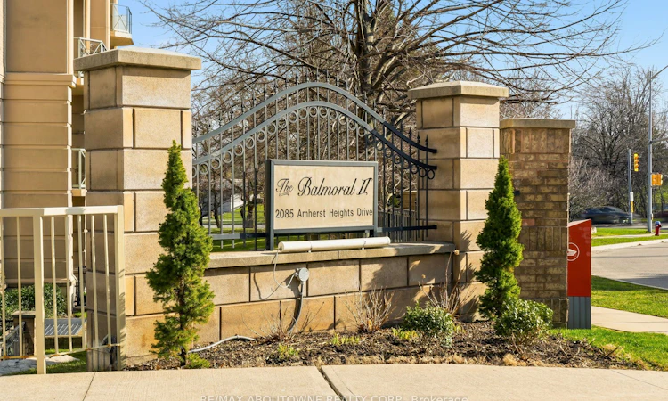 209-2085 Amherst Heights