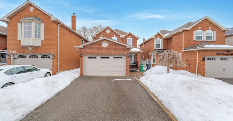 4426 Weeping Willow Drive, Mississauga, ON, L5V 1J9 - 2