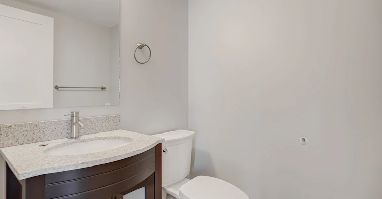 Upper 2 Levels-14 Rotherham Avenue, Toronto, ON, M6M 1L8 - 12