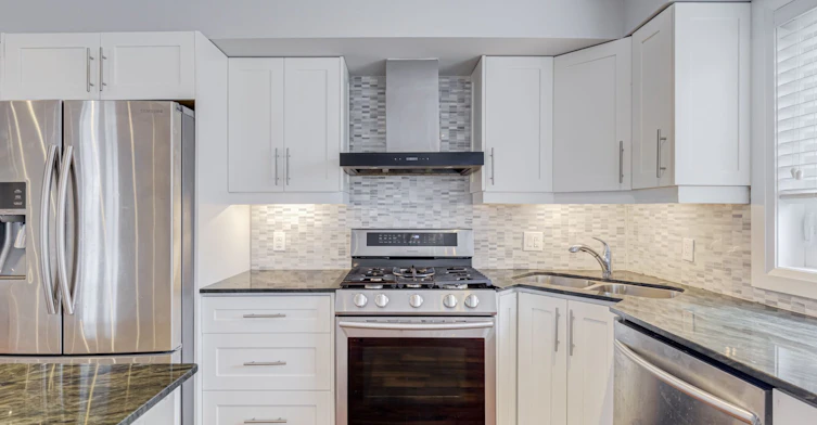 Upper 2 Levels-14 Rotherham Avenue, Toronto, ON, M6M 1L8 - 6