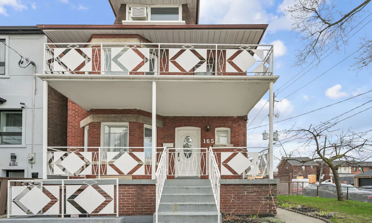 165 Sellers Avenue