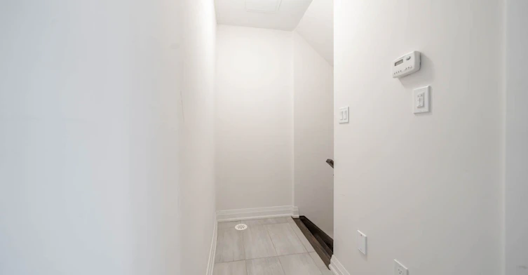 1-1776A Lawrence Avenue W, Toronto, ON, M6L 0A3 - 7