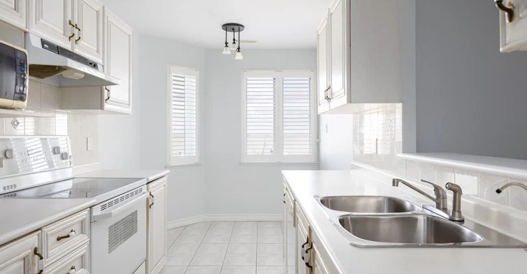 601-7 Dayspring Circle, Brampton, ON, L6B 1P8 - 13