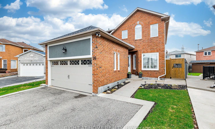 16 Woodside Court