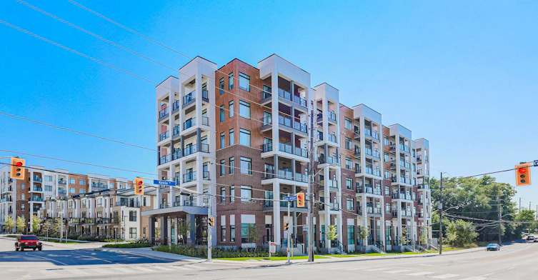 103-150 Canon Jackson Drive, Toronto, ON, M6M 0B7