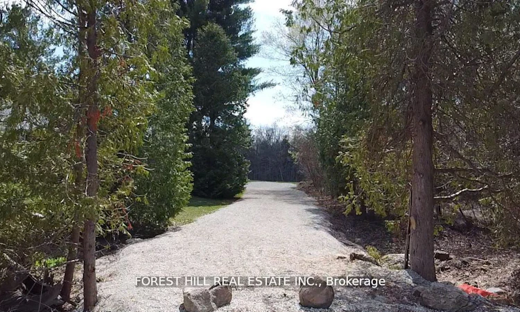 7406 17 Side Road