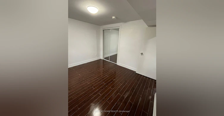 2802 Hollington Crescent, Mississauga, ON, L5K 1E9 - 3