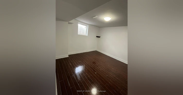 2802 Hollington Crescent, Mississauga, ON, L5K 1E9 - 4