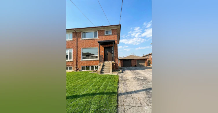 1B-15 Arrowsmith Avenue, Toronto, ON, M6M 2W8