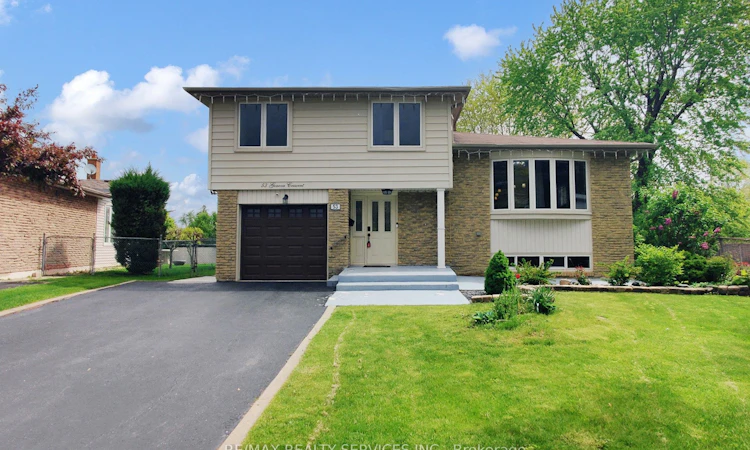 53 Geneva Crescent