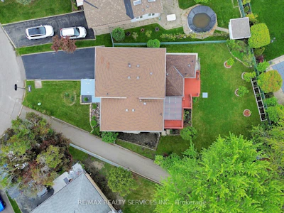53 Geneva Crescent - 2