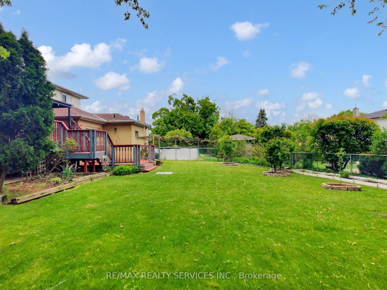 53 Geneva Crescent, Brampton, ON, L6S 1K7 - 48
