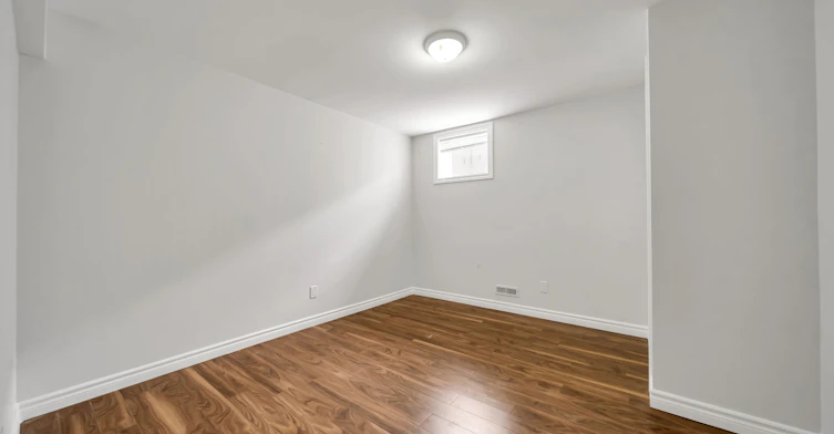 1074 Farmstead (Bsmt) Drive, Milton, ON, L9T 8G5 - 24
