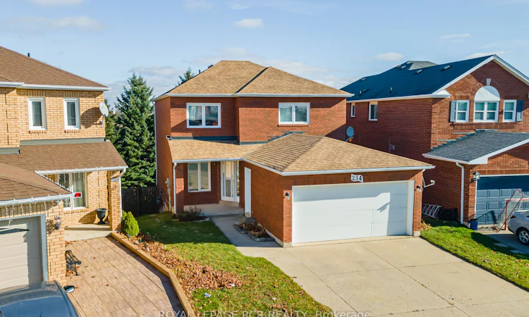 234 Howard Crescent