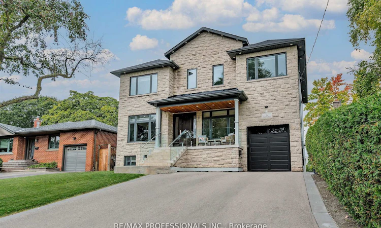 4 Dunrobin Drive